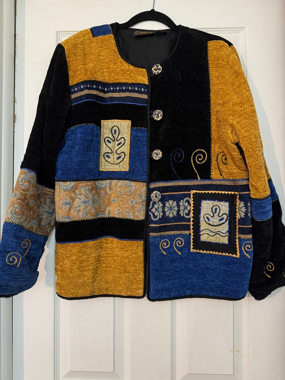 Vintage Allure Patchwork Tapestry Chenille Jacket size M (missing button)